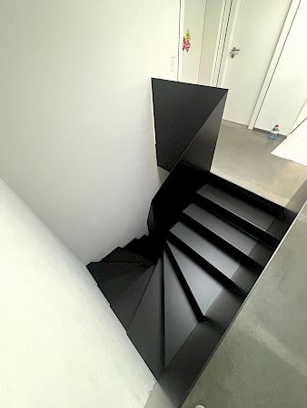 Lackieren einer Stahltreppe in Winterbach