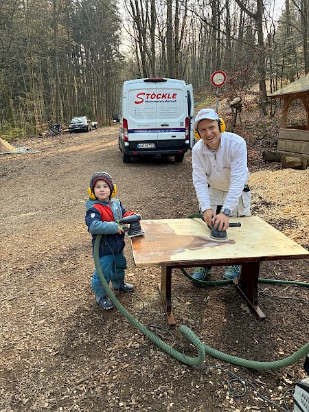 Arbeitseinsatz im Waldkindergarten