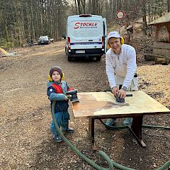 Arbeitseinsatz im Waldkindergarten